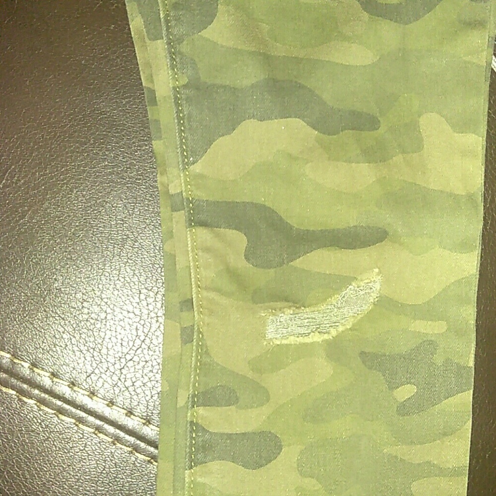 Jeans - Picture 2 of 3